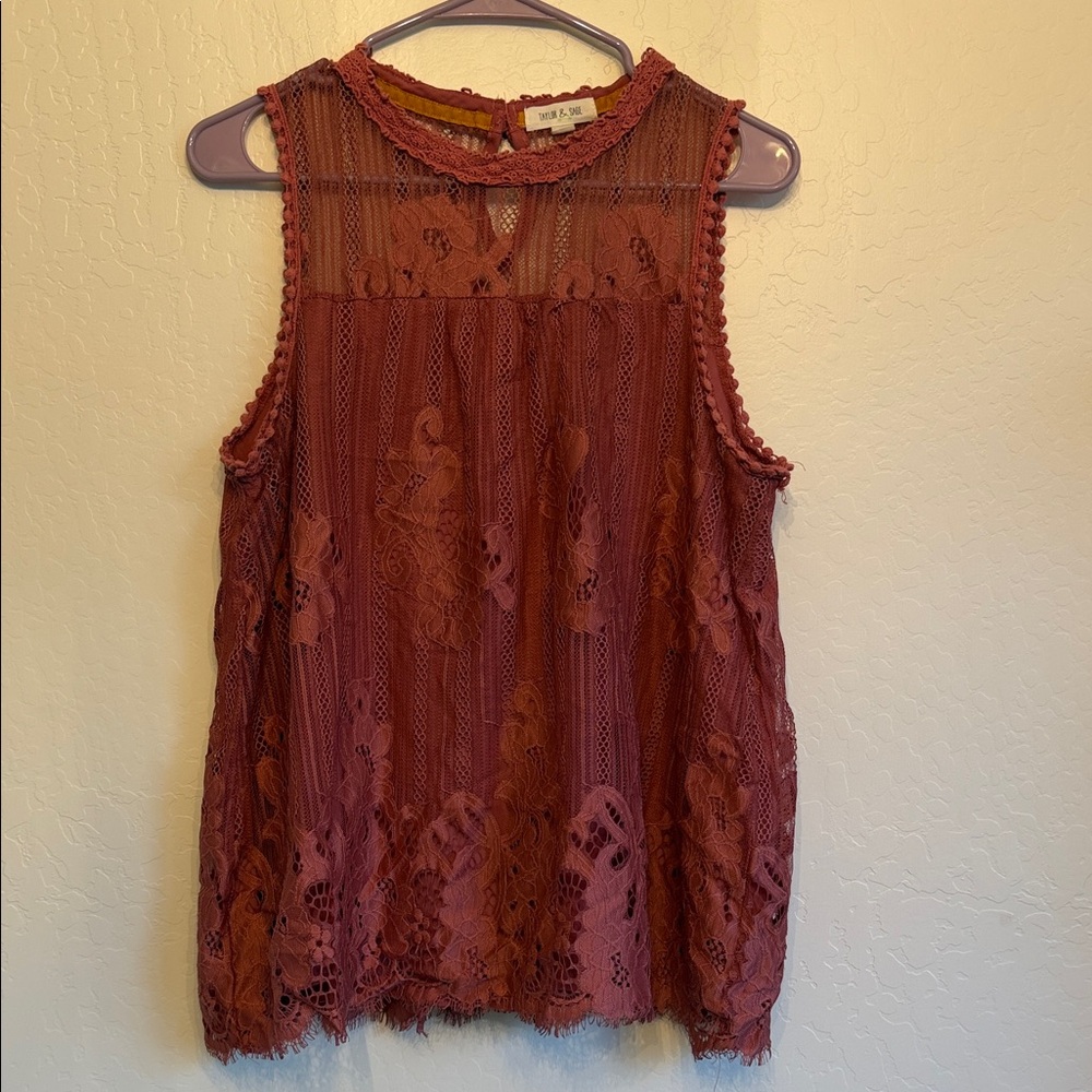 Elegant Lace Sleeveless Top in Burgundy